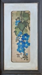 Antiga pintura japonesa " Pássaro e galho de flores",  Aquarela e guache s/papel, assinada no c.s.d. - Med: 48 x 18 cm