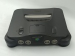 Videogame Console Nintendo 64 , game lançado em 1996 no Japão em Excelente Estado de Conservação (Apenas console, vídeo game foi comprado em um Grande lote,  de um grande colecionador do Rio de Janeiro, onde foi informado pelo mesmo que em teste o mesmo liga, não foi testado em nossa loja por isso não garantimos o funcionamento)