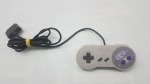 Controle Manete Para Videogame Console Super Nintendo - SNES Original.Testada e Funcionando.Indicamos a retirada do item diretamente em nossa loja.Caso seja solicitado o envio por correios ou transportadora,não nos responsabilizamos caso o item ao chegar não funcione.