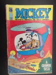 Gibi ou HQ - Mickey Revista Mensal da Walt Disney 270, ano 1975, editora Abril, possui assinatura na capa, capa e contracapa soltas do miolo.