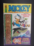 Gibi ou HQ - Mickey Revista Mensal da Walt Disney 301, ano 1977, editora Abril, lombada com grampos enferrujados.