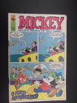Gibi ou HQ - Mickey Revista Mensal da Walt Disney 306, ano 1978, editora Abril, lombada com grampos enferrujados.