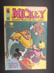 Gibi ou HQ - Mickey Revista Mensal de Walt Disney 315, ano 1979, editora Abril, possui assinatura na capa, perda parcial da capa na parte superior.
