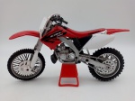 Colecionismo. Miniaturas. Motocicleta Honda CR 250R. Mede 17,5cm de comprimento.