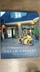 Motorcycle Dream Garages by Lee Klancher, ano 2009, editora Motorbooks, 192 páginas, capa dura com sobrecapa, idioma inglês, fartamente ilustrado. Motocicletas maravilhosas em garagens.