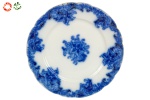 LIMOGES - FRANCE - BORRÃO - Raro Prato Decorativo, em porcelana francesa, decoração floral, na tonalidade azul borrão, filetado a ouro, com marca da manufatura na base. Diâmetro: 22 cm. xxv