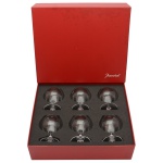 BACCARAT  Conjunto de seis taças para conhaque de cristal francês translucido da Maison Baccarat. Apresenta selo da Cristallerie. 11 x 9 cm. Peças sem uso. Acondicionadas em caixa original (16 x 40 x 34 cm).