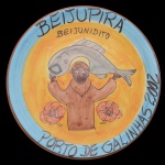 Restaurante da Boa Lembrança. Beijupira  Beijunidito. Porto de Galinhas. 2002. Cerâmica policromada pintada à mão. 26 cm. Este lote encontra-se em Belo Horizonte, MG, e só estará disponível em nossa loja a partir do dia 13 de Outubro.