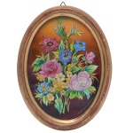 CAMILE FAURÉ - Pintura em esmaltes policromados de Limoges, de formato oval, apresentando composição intitulada Roses et Fleurettes. Assinado e localizado Fauré Limoges France, na parte inferior direita. Traz no verso etiqueta com selo e atestado assinado pelo autor. 16 x 12 cm (MI). 20 x 15 cm (ME).  Este lote encontra-se em Belo Horizonte, MG, e só estará disponível em nossa loja a partir do dia 13 de Outubro.