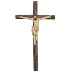 Imagem portuguesa em madeira finamente esculpido representando Cristo crucificado com pano amarrado à cintura. Cruz em madeira lisa. Possivelmente séc. XIX. 50 x 28 cm. Lote pertencente ao acervo de tradicional família paulistana de Américo Moreira dos Santos e Anella Mafalda Malzoni.