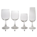 Conjunto de 26 taças de cristal translucido e liso. Constando de: 8 taças para água (15 cm), 6 tacas para vinho tinto (14 cm), 6 taças para vinho branco (12 cm). 6 taças para champanhe (17 cm), Lote pertencente ao acervo de tradicional família paulistana de Américo Moreira dos Santos e Anella Mafalda Malzoni.