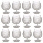Conjunto de 12 taças para conhaque de cristal lapidado e translucidos. 10 cm (2 com bicados). Lote pertencente ao acervo de tradicional família paulistana de Américo Moreira dos Santos e Anella Mafalda Malzoni.