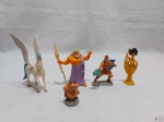 Jogo de 5 bonecos decorativos do desenho do Hércules, oficial da Disney. Medindo o maior 12cm de altura.