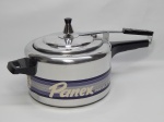 DIVERSOS, uma (1) panela de pressão da marca PANEX, linha lider, capacidade 5 litros, na caixa e sem uso.