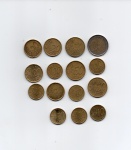 NUMISMÁTICA, estrangeira, quinze (15) moedas de câmbio (ainda circulantes), padrão EURO, sendo: 2 euros 2002; 50 cents 2000 e 2002(2); 20 cents 1999; 2000; 2001 e 2002; 10 cents 1999(4), 2000 e 2002(2), totalizando 5 euros, todas em muito bom estado de conservação ou mais.