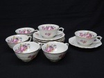 PORCELANA, xícaras (6) xícaras para chá, ornamentação floral policromada, arremates com frisos dourados, manufatura Carl Tielsch (fundada em 1845, na cidade de Altwasser, como Carl Tielsch & Co, no inicio suas peças eram marcadas com as letras TPM Tielsch-Porzellan-Manufaktur; em 1917 mudou para Carl Tielsch & Co. A. G.; em 1932 mudou para Porzellanfabrik Tielsch & Co, Abteilung der C. M. Hutschenreuther A. G.; em 1945 mudou para Polska Fabryka Porcelany Tielsch (território deixou de ser da Alemanha e passou a ser da Polônia); em 1952 mudou para Zaklady Porcelany Stolowej Walbrzych; a partir de 1992 acresceu no ultimo nome da fábrica as letras S.A. Funciona assim até a atualidade).