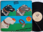 Stray Dog  While You're Down There LP IMPORT 1974 Rock Muito bom estado. Gravadora Manticore 70's. Capa em bom estado com discretos desgastes. Disco em muito bom estado.