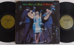 Peter, Paul And Mary  In Concert LP Gatefold 2xLP IMPORT USA 60's Excelente estado. Album duplo Original Americano Warner 60's. Disco em excelente estado. Capa em bom estado com discretos desgastes.