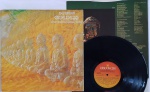 CARLOS SANTANA - Oneness Silver Dreams - Golden Reality LP Gatefold 1979 BRASIL Encarte EXCELENTE. LP Gatefold edição Brasileira 70's , Inclui encarte. Capa e disco excelente.