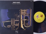 Freddie Hubbard  First Light LP Brasil Gatefold 1973 Jazz Fusion Bom Estado. Gravadora One way / CTI 70's. Disco em bom estado com riscos superficiais. Capa em bom estado com discretos amassos.