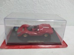 Miniatura Ferrari 330 P4, no estado, 1/43