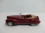 Miniatura Lincoln Continental, no estado, 1/43