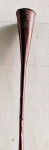 Belíssima, antiga e rara trombeta militar possivelmente marroquino confeccionado em cobre martelado ricmente cinzelado apresentando 3 estágios de encaixes. Med.: 155 cm