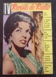 COLECIONISMO - Revista do Rádio - Ano XIII - n.º 613 - de 17 de Junho de 1961 - Capa Mara Silza - Revista com amarelado normal do tempo. Ínfima perda por traça.  Em Bom estado.