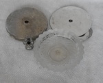 Lote com 7 peças, contendo 1 bobech de vidro e 6 metais, para confecção/reparo de lustre