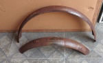 Par de antigos para-lamas de bicicletas da Marca HUFFY importados e no estado. Não apresenta perdas, apenas apresenta marcas de ferrugem por estar guardado. Em bom estado. Demanda pintura.