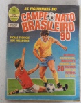 Livro Ilustrado Campeonato Brasileiro de 1990 - Incompleto. - Falta apenas 1(uma) figurinha de n.º 340.