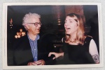 Colecionismo - Antiga Fotografia Colorida de Artistas, José Carlos Avellar e Carla Camurati, na pré-estréia de La Serva Pandora, filme de Carla Camurati no Teatro Municipal - Foto Paulo Jabur - Med. 10cm x 15cm.