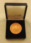 MEDALHA - BRONZE - RENAVE - Reparando para o progresso, no estojo original. Diam.50mm