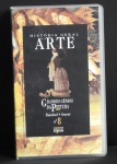 COLECIONISMO - Rara fita VHS com História da arte na caixa original.