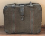 ANTIGA MALA  DE LONA CINZA  DA CLASSIC - MED. 66 CM X 85 CM  - NO ESTADO