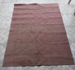 Tapete vinho nacional, marca do fabricante não definido, No Estado Med. 196cm x 146cm. Necessita de limpeza.
