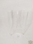 Grande Vaso Floreira em Acrilico Trabalhado. Medida: 31 cm altura x 24 cm x 16 cm