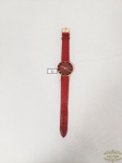 Relogio Feminino Xanadu Pulseira Couro Vermelha . Nescessita Bateria. Medida: 23 cm comprimento