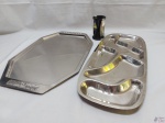 Lote de bandeja retangular, petisqueira com 5 divisões e ralador em aço inox. Medindo a bandeja 52cm x 32cm.