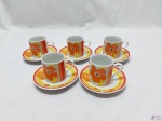 Jogo de 5 xícaras de café em porcelana estampada. Medindo a xícara 5cm de diâmetro x 5,5cm de altura.
