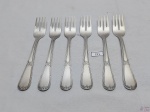 Jogo de 6 garfos de peixe em prata 90 Wolff, modelo rosinha. Medindo 17,5cm de comprimento.