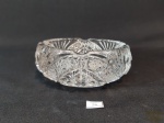 Grande Cinzeiro em Cristal posivelmente europeu  Ricamente Lapidado. Medida: 14 cm diametro x 6 cm altura