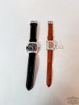 Lote 2 Relogios Femininos Dior  e Zoot Pulseira couro   2 linha .. Medida: 21 cm comprimento. NFuncinamneto desconhecido, nao testado