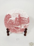 Prato decorativo em Porcelana Inglesa Cenas Campestres Rosa e Branco. Medida: 20,5 cm diametro