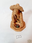 Escultura Representando Garimpeiro Brasil em Terra Cota. Medida: 11 cm altura