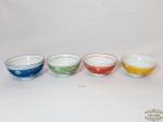 4 Bowls Porcelana Coloridas. Medida: 6 cm altura x 11 cm diametro