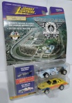 Miniaturas Johnny Lightning  Indianapolis 500 - Champions Collection - 1975  Bobby Unser - #48 - (winner) e Official Pace Car Buick Century  die-cast metal -  escala 1:64  item de coleção na embalagem original fechada  miniaturas íntegras