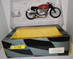 Miniatura Moto Gilera 500 Umberto Masetti - 1950  #46  escala: 1:12   item de coleção na embalagem original sem manuseio - miniatura íntegra - caixa de papelão com sinais
