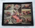 Quadro 3D - Moto Ducati  Valentino Rossi  #46 -  medidas: 43cm X33cm - item de coleção muito bem conservado