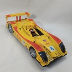 Porsche RS Spyder - Maravilhoso Carro de autorama ou Slot Car na escala 1/24 desse carro da American Le Mans Series da IMSA. Funcionando (um vídeo poderá ser solicitado via whatsapp) Mede 19,5cm de comprimento. Fabricado pela tradicional Carrera